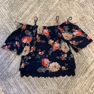 🌺 Floral Off-the-Shoulder Top